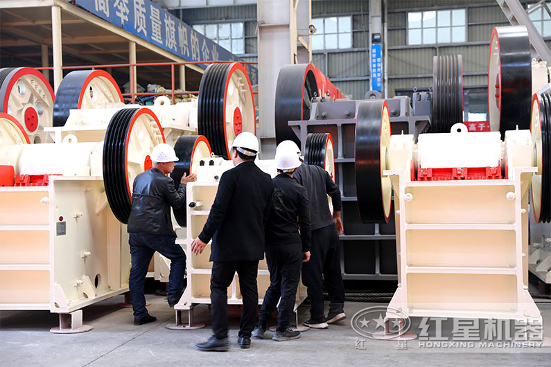 客戶遠(yuǎn)道而來考察試機(jī)